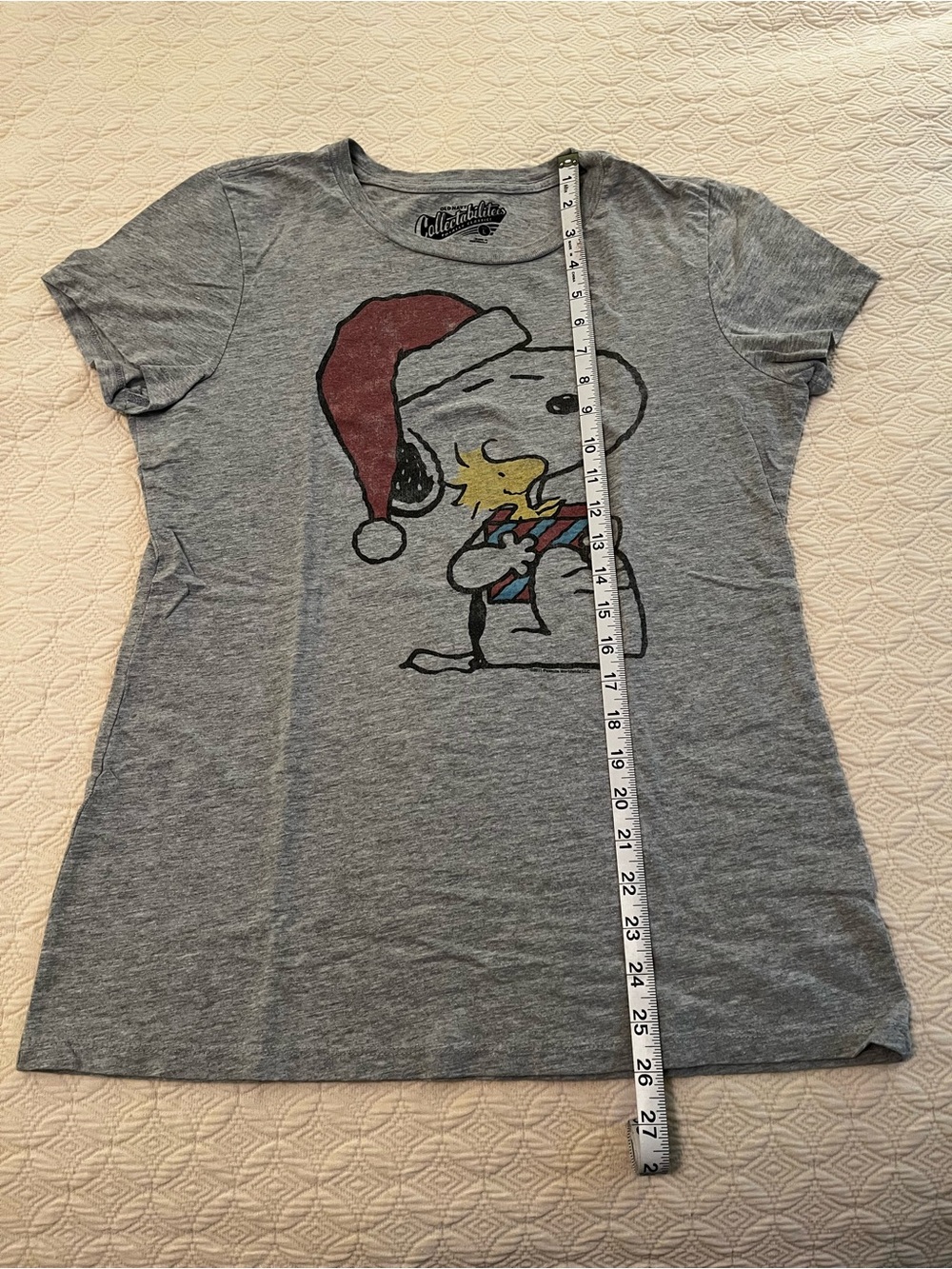 Old Navy Peanuts Snoopy & Woodstock Christmas Holiday T-Shirt (size Large) - Picture 5 of 5
